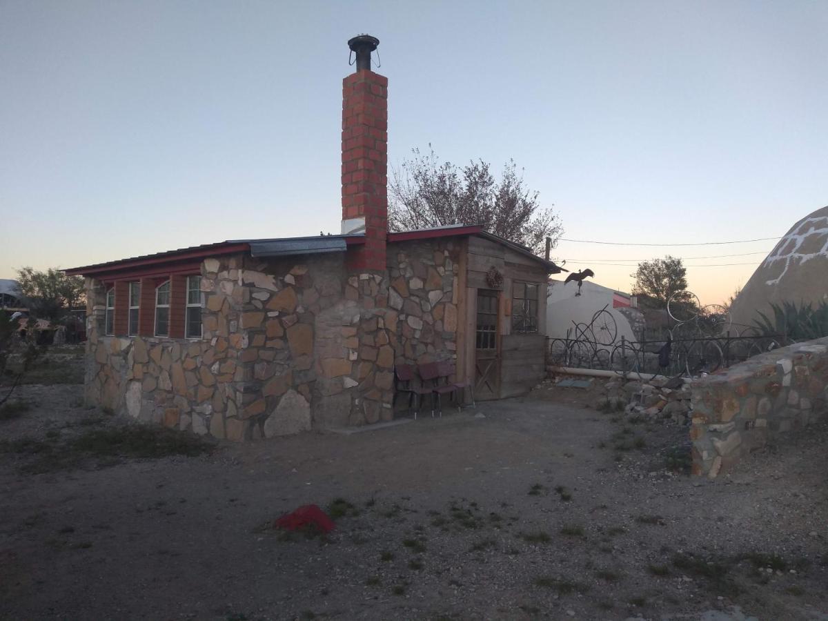 La Loma Del Chivo Llc Stone Cottage Alternative Building Marathon Exterior photo